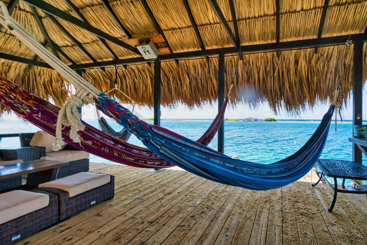 Private Beach Ocean Front Boat Dock Tiki Bar Savaneta Willa