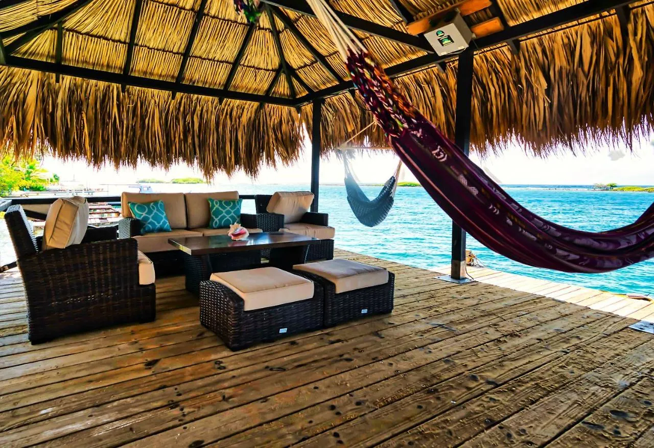 Willa Private Beach Ocean Front Boat Dock Tiki Bar Savaneta